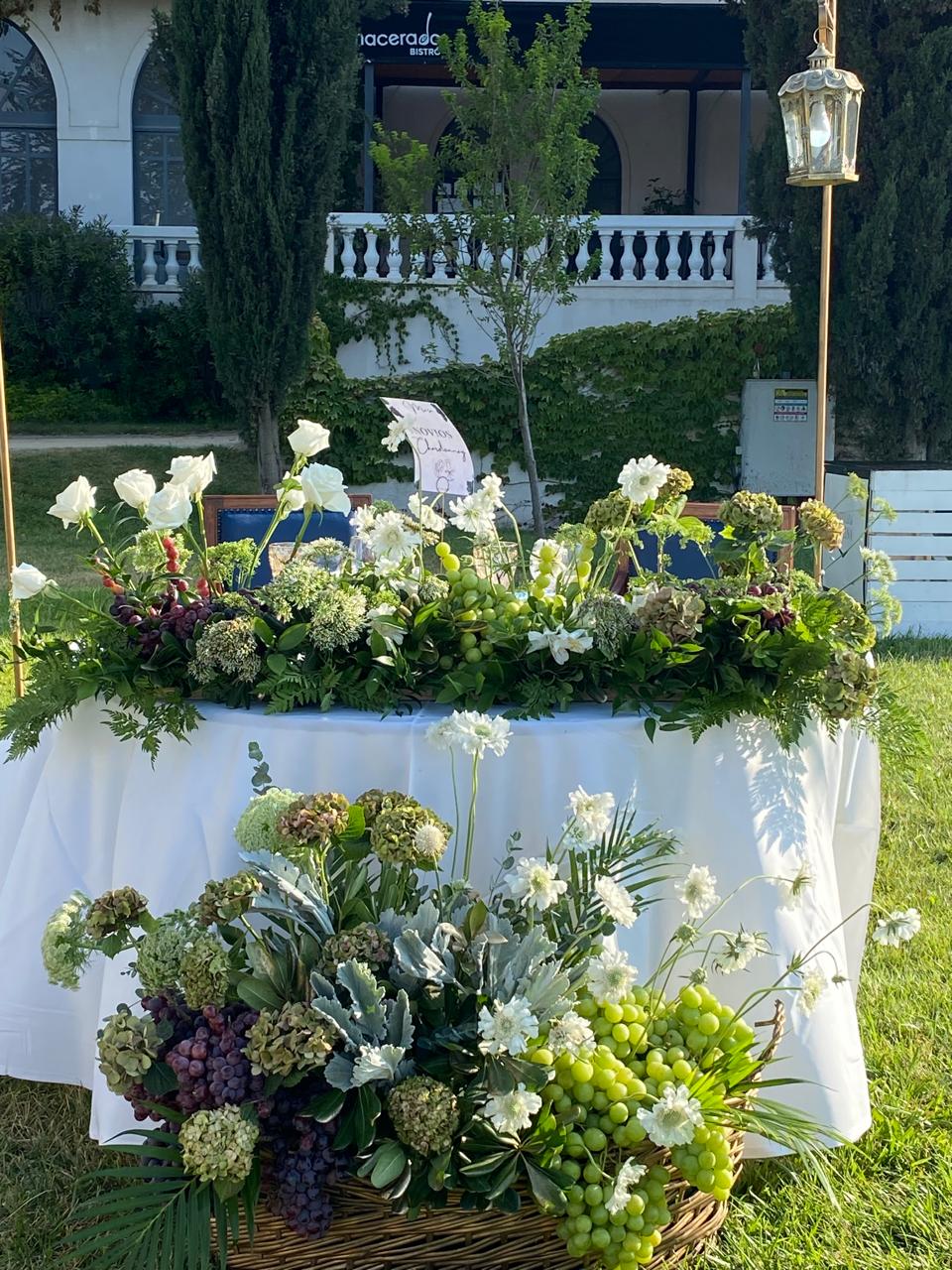 Legado Artístico: Elegancia Barroca - Decoración de matrimonios en Santiago - SJB Decoarte